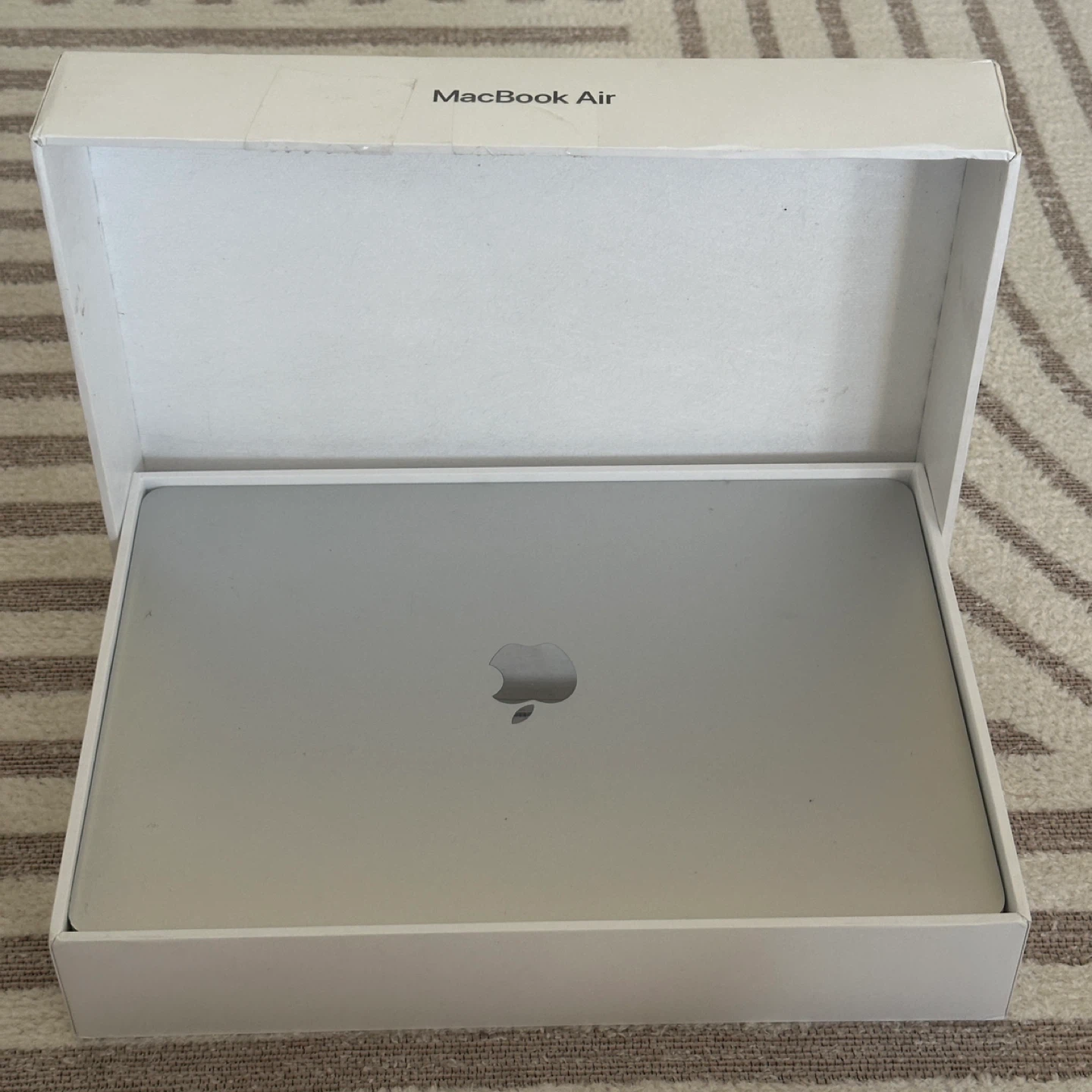 Apple MacBook Air - 2020 - 13 inches - M1 16/256 GB - Silver - photo 3