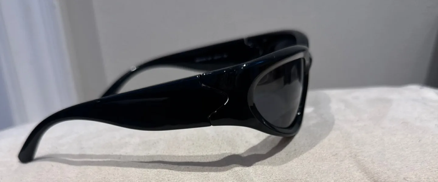 Balenciaga Black Sunglasses image indicator(3)