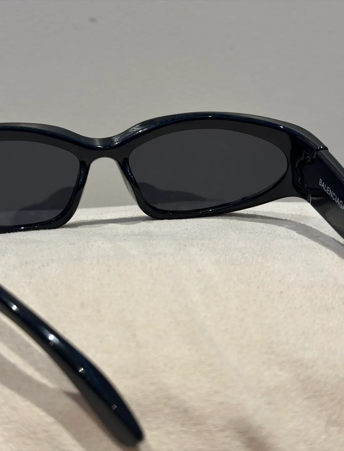 Balenciaga Black Sunglasses image indicator(5)