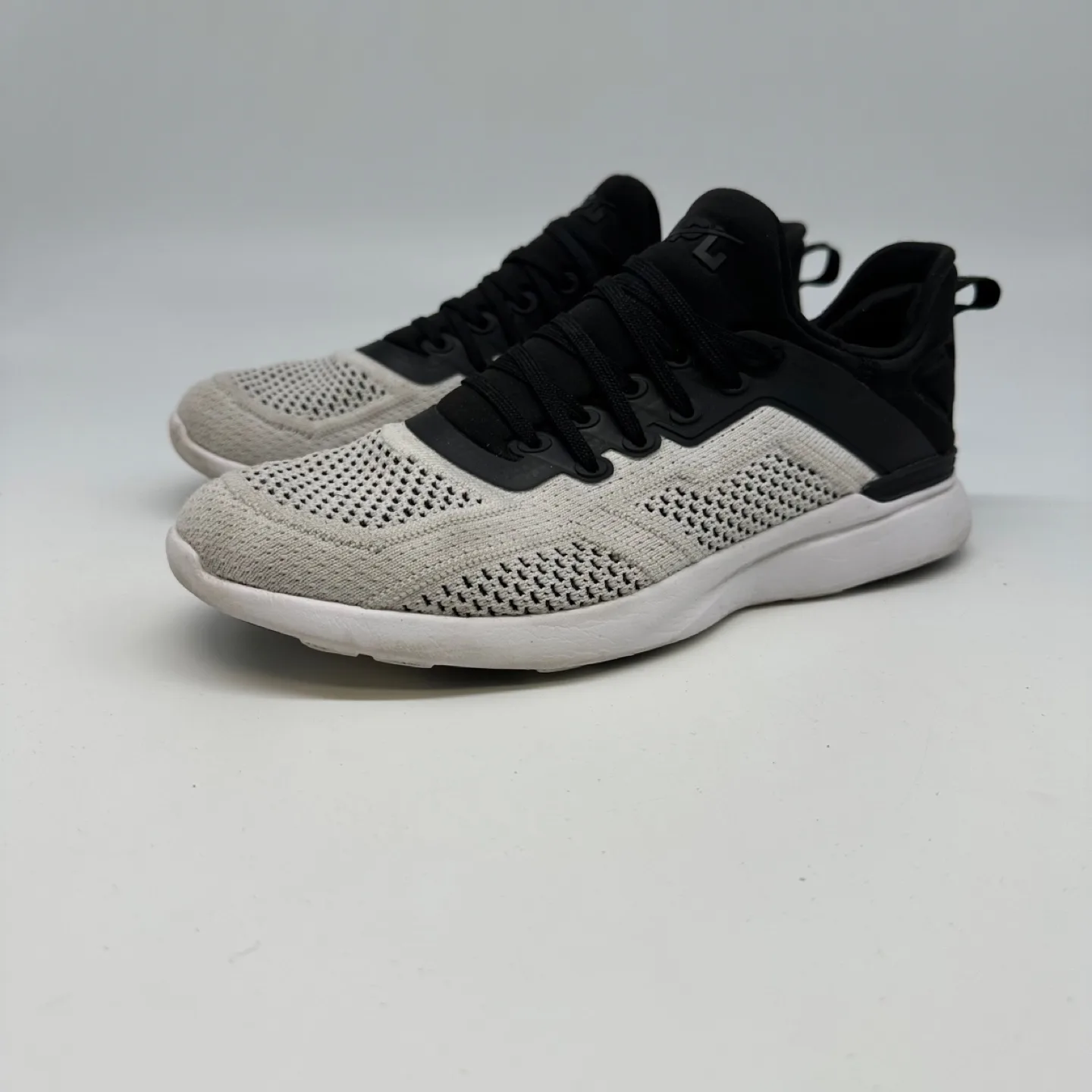 APL Techloom Bliss Black/White Sneakers thumbnail