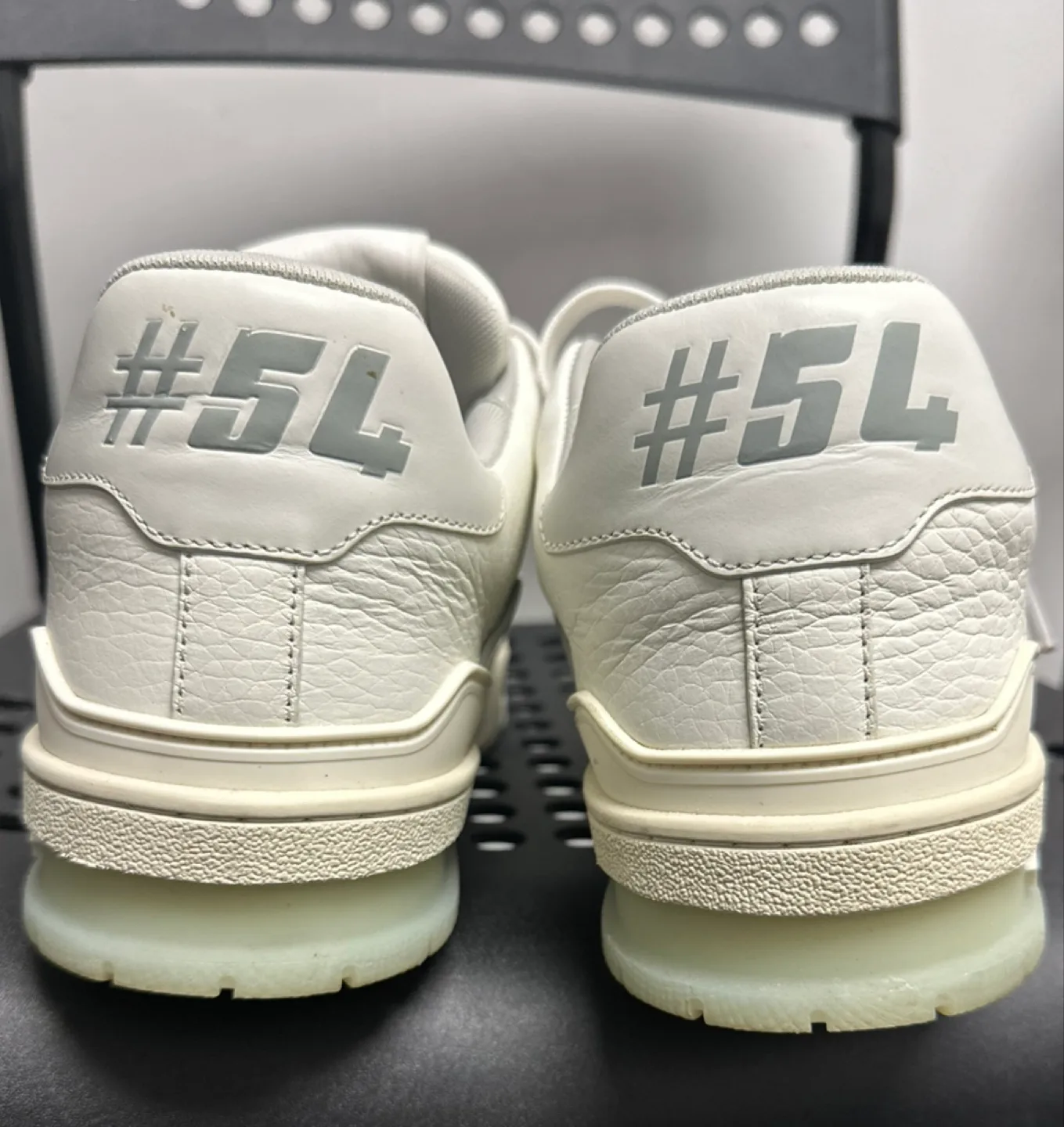 Louis Vuitton White Leather Sneakers Size 54 image indicator(2)