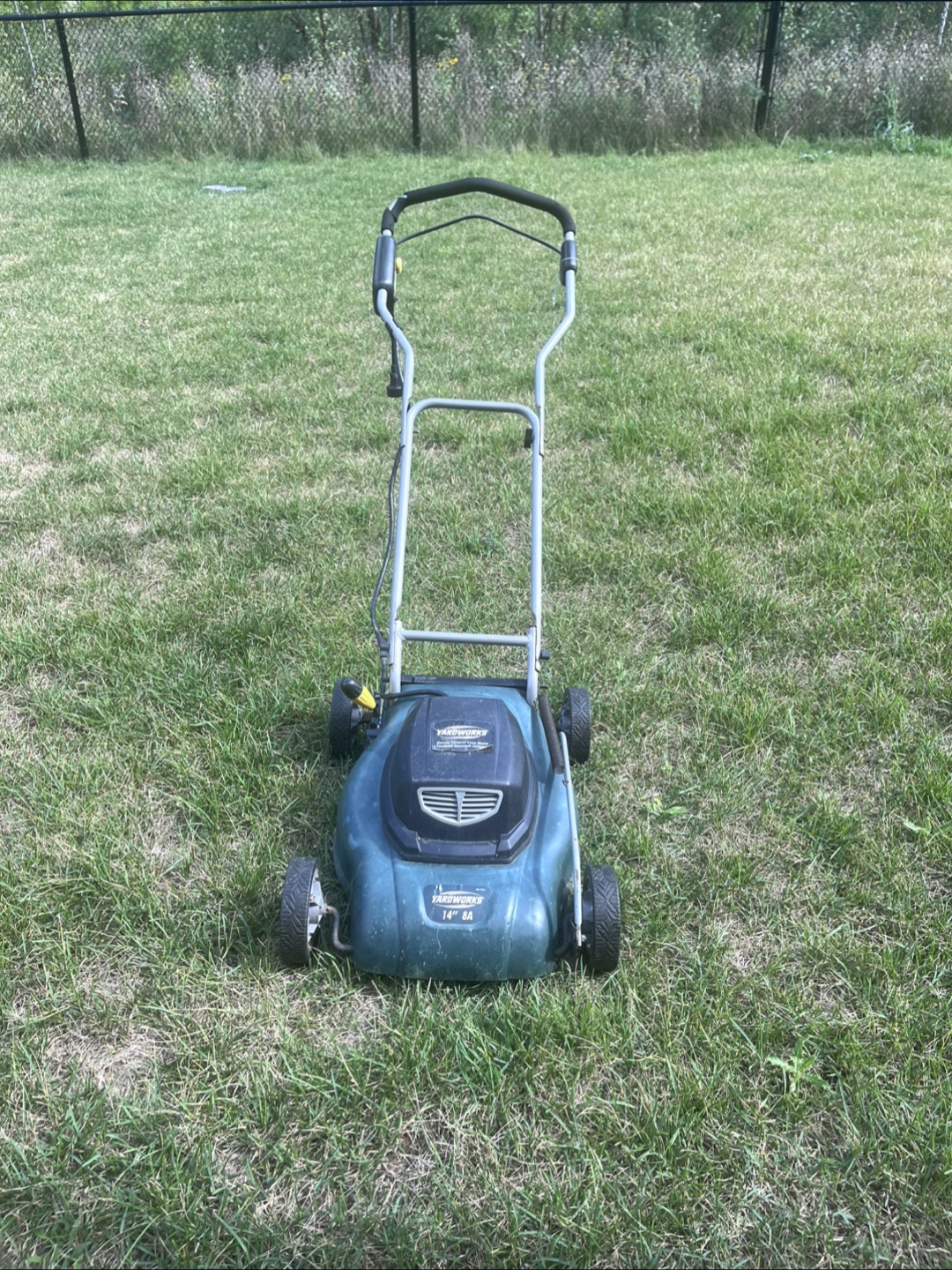 Yardworks 14" Electric Lawn Mower - photo 2