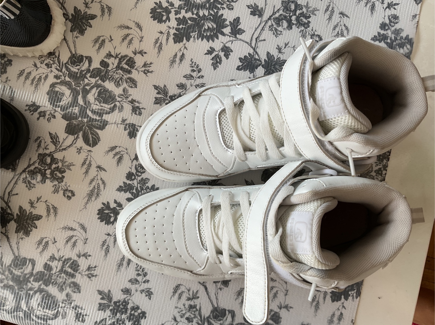 AND1 White Sneakers - photo 4