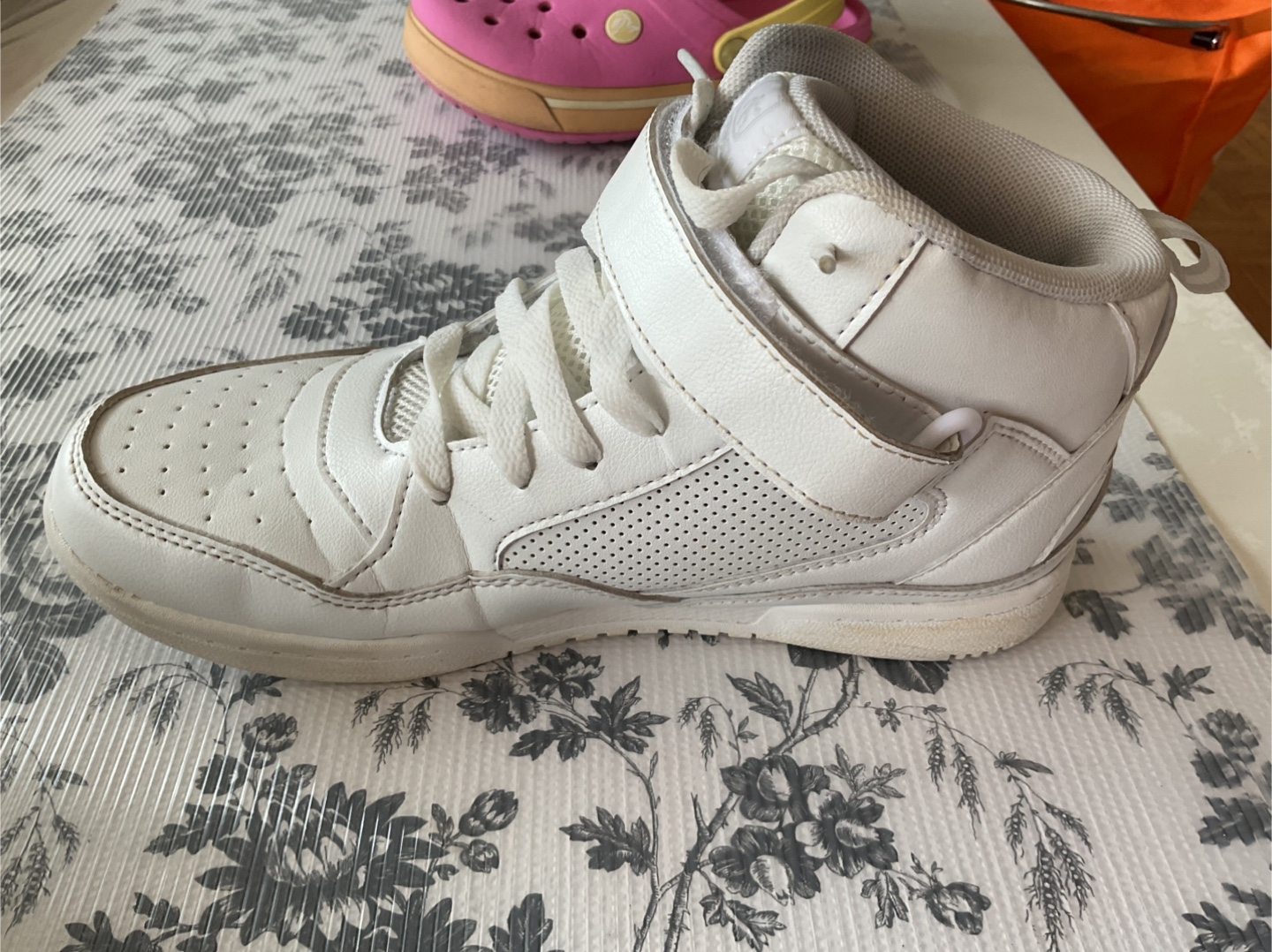 AND1 White Sneakers - photo 2