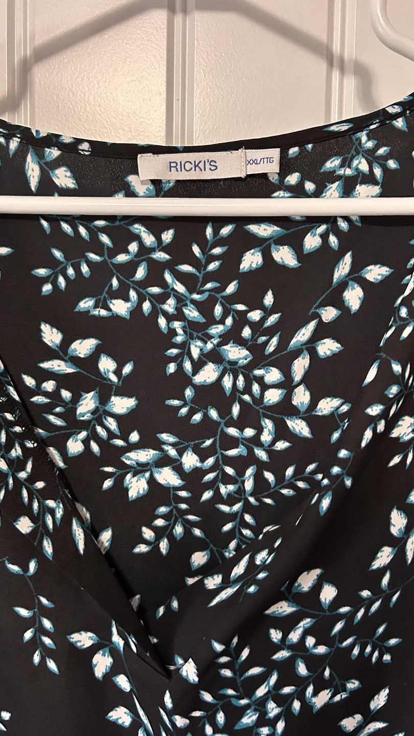 Rickis Black Leaf Print Top - photo 2