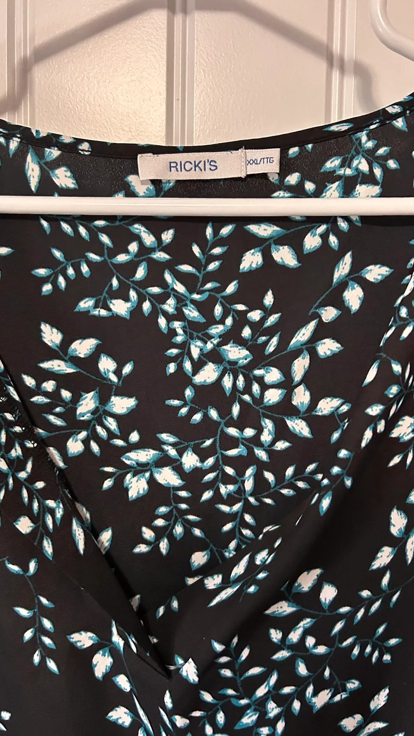 Rickis Black Leaf Print Top image indicator(2)