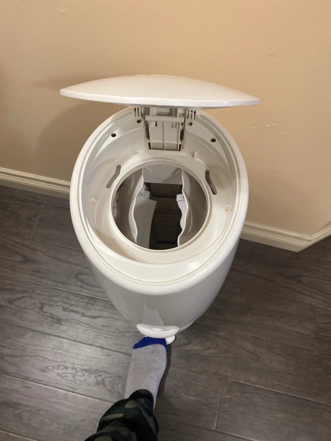 Diaper Genie Elite Pail image indicator(4)