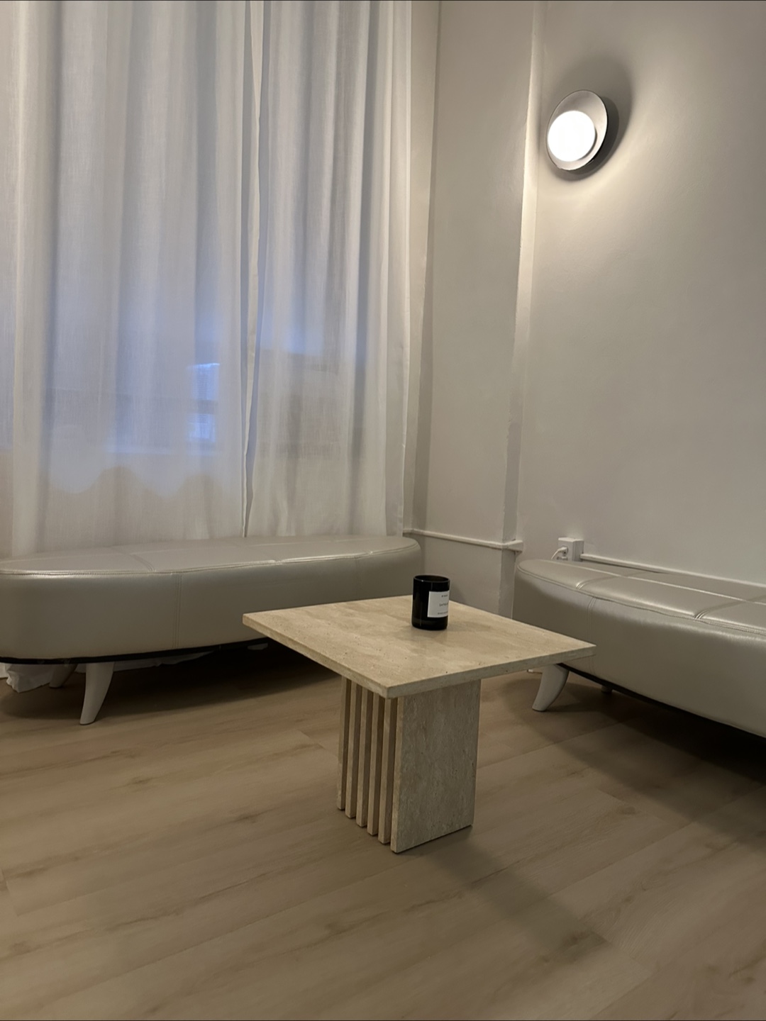 Benches vegan leather - unique - photo 2