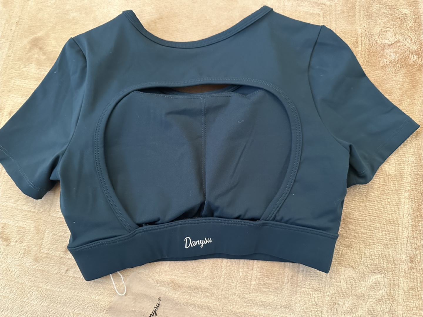 Danysu Open Back Crop Tops with Removable Pad - photo 2