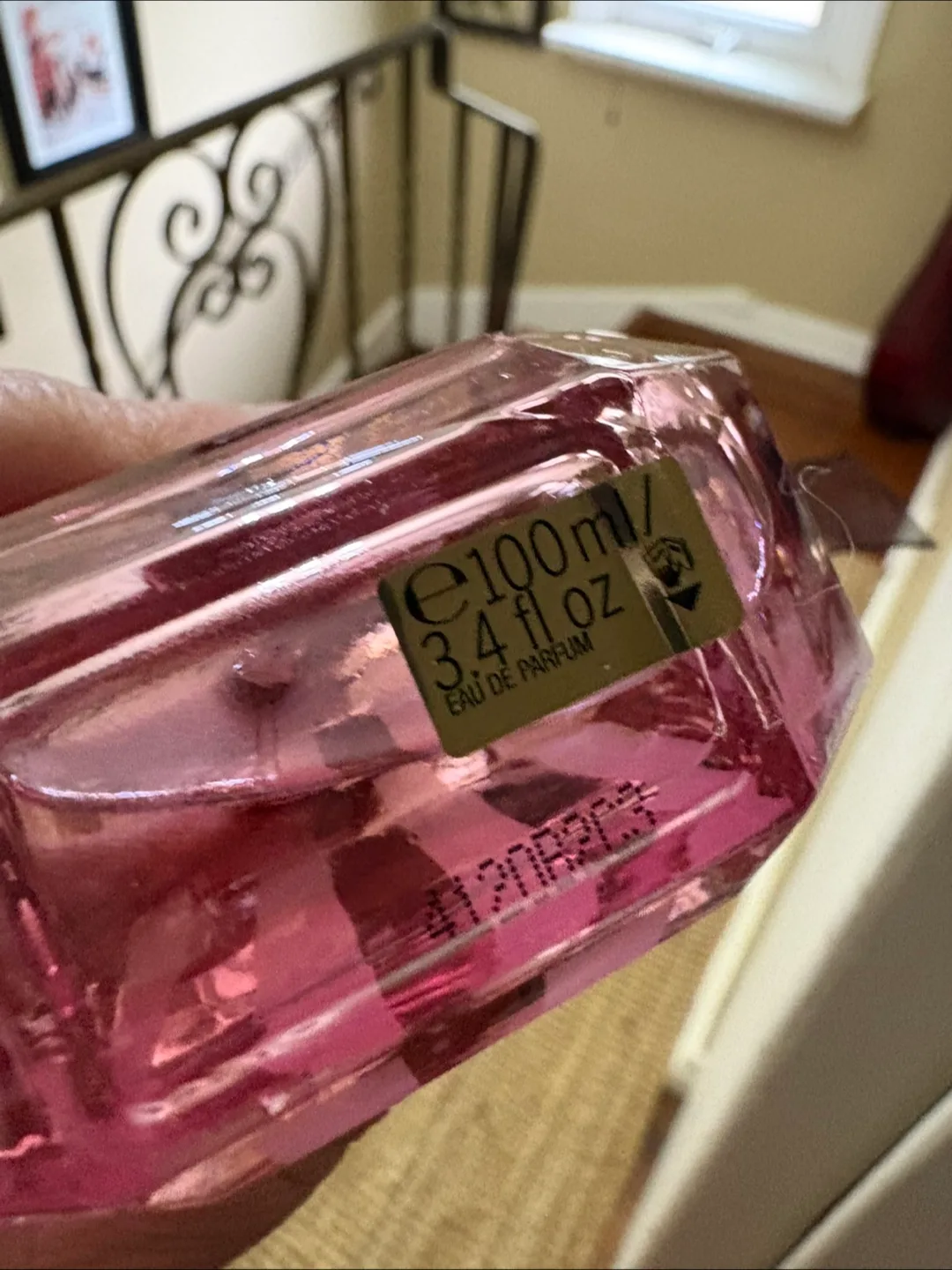 Victoria's Secret Bombshell Eau de Parfum 100ml image indicator(2)