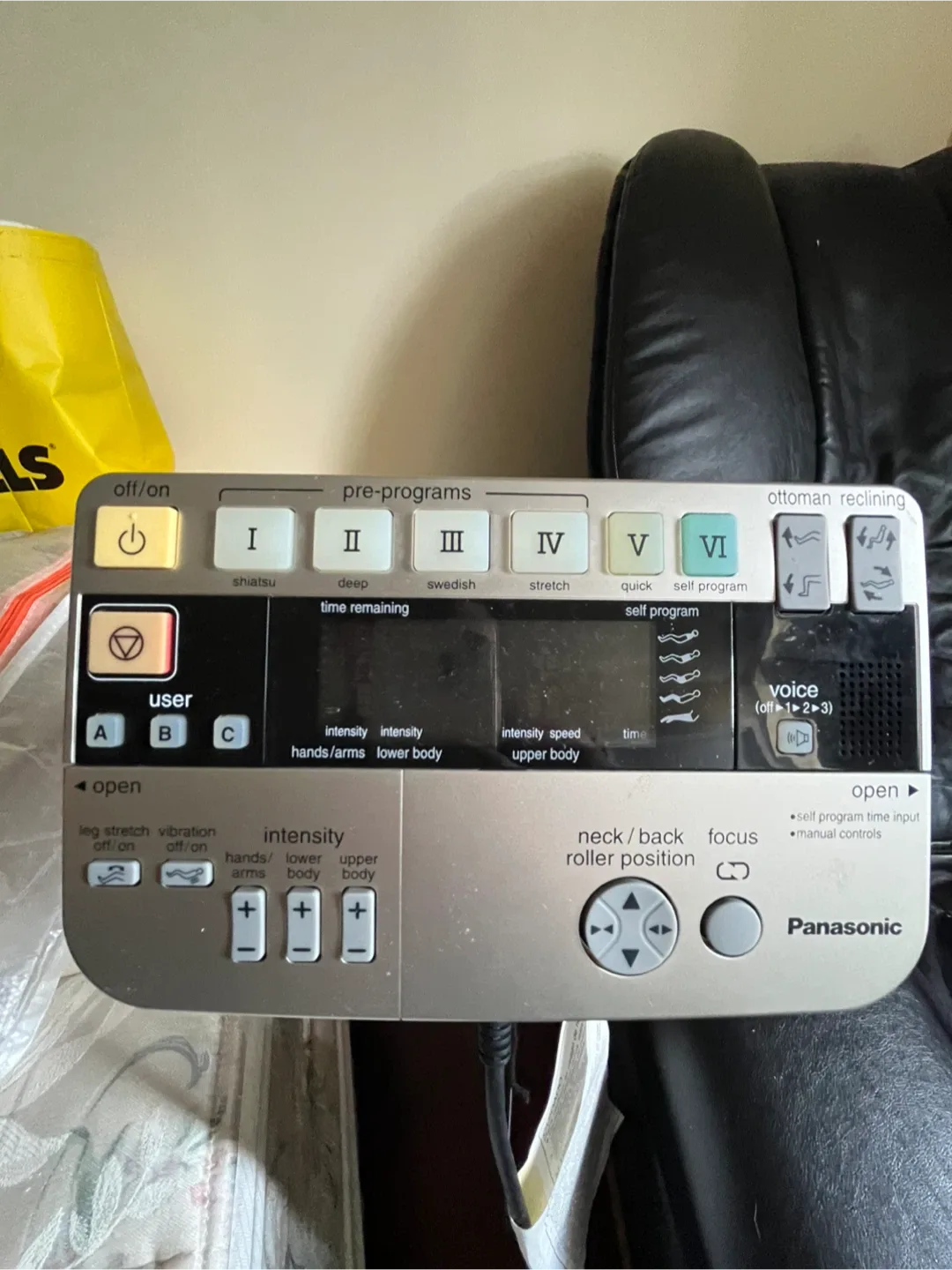 Panasonic Massage Chair - Black image indicator(3)