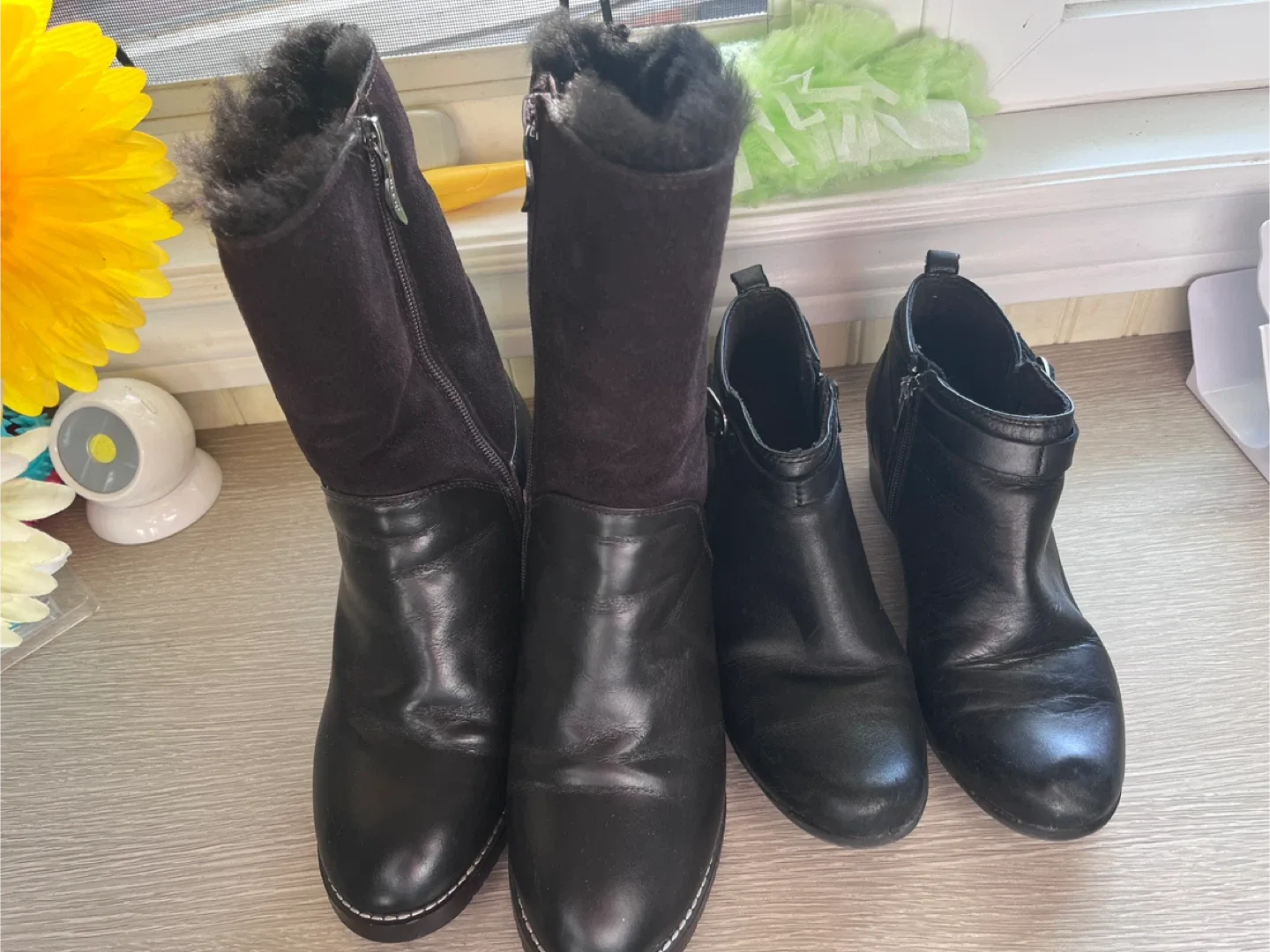 Leather Ankle Boots thumbnail