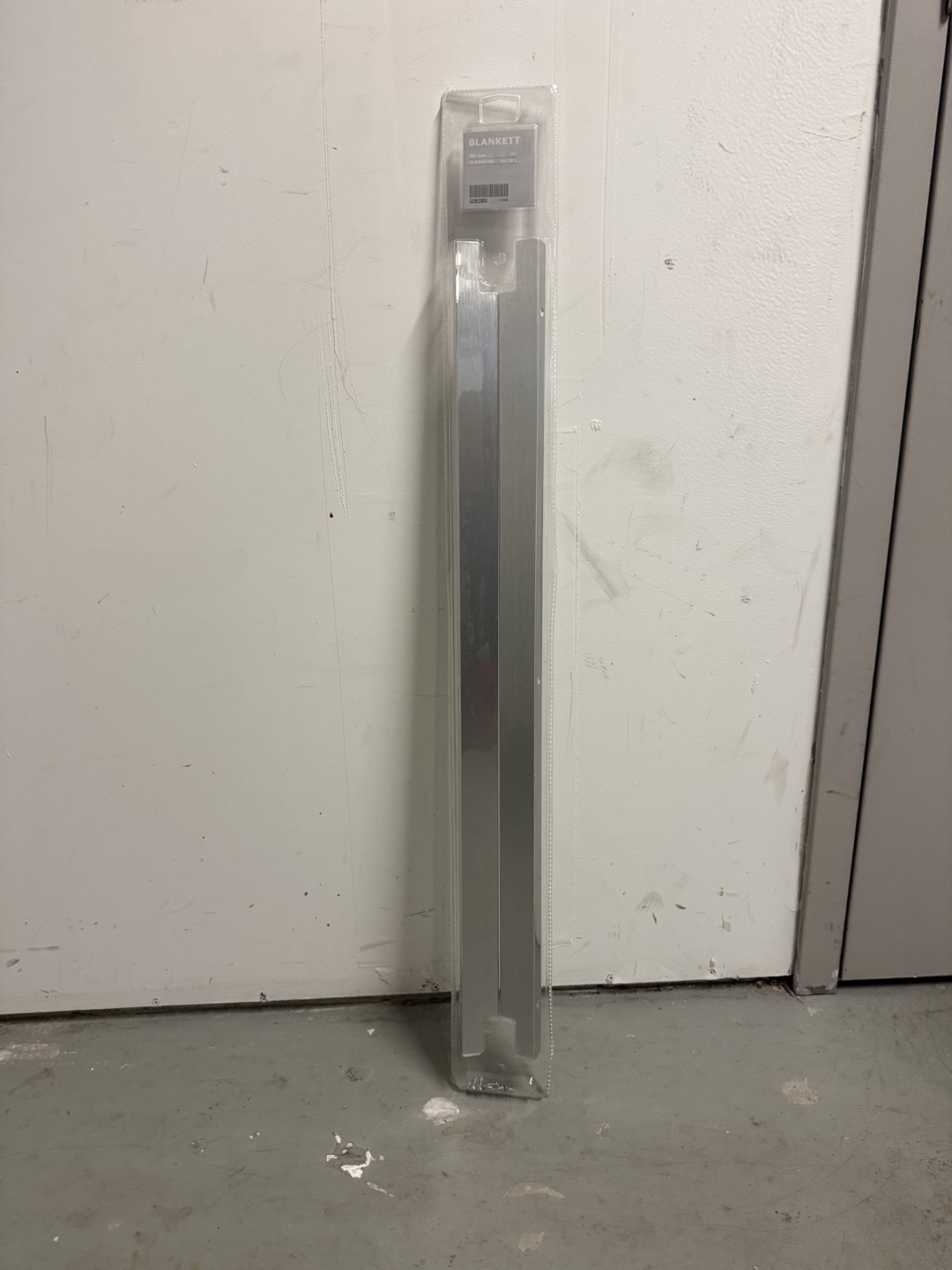 IKEA BLANKETT Handle 30"