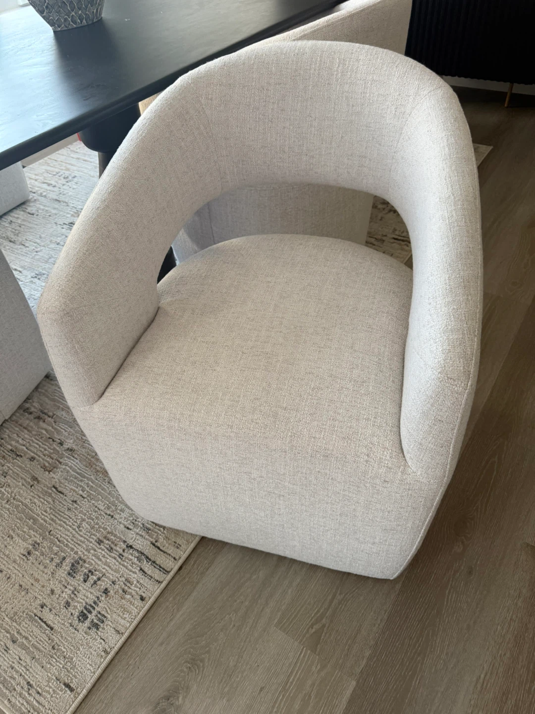 Perfect Home Barrow Rolling Dining Chair