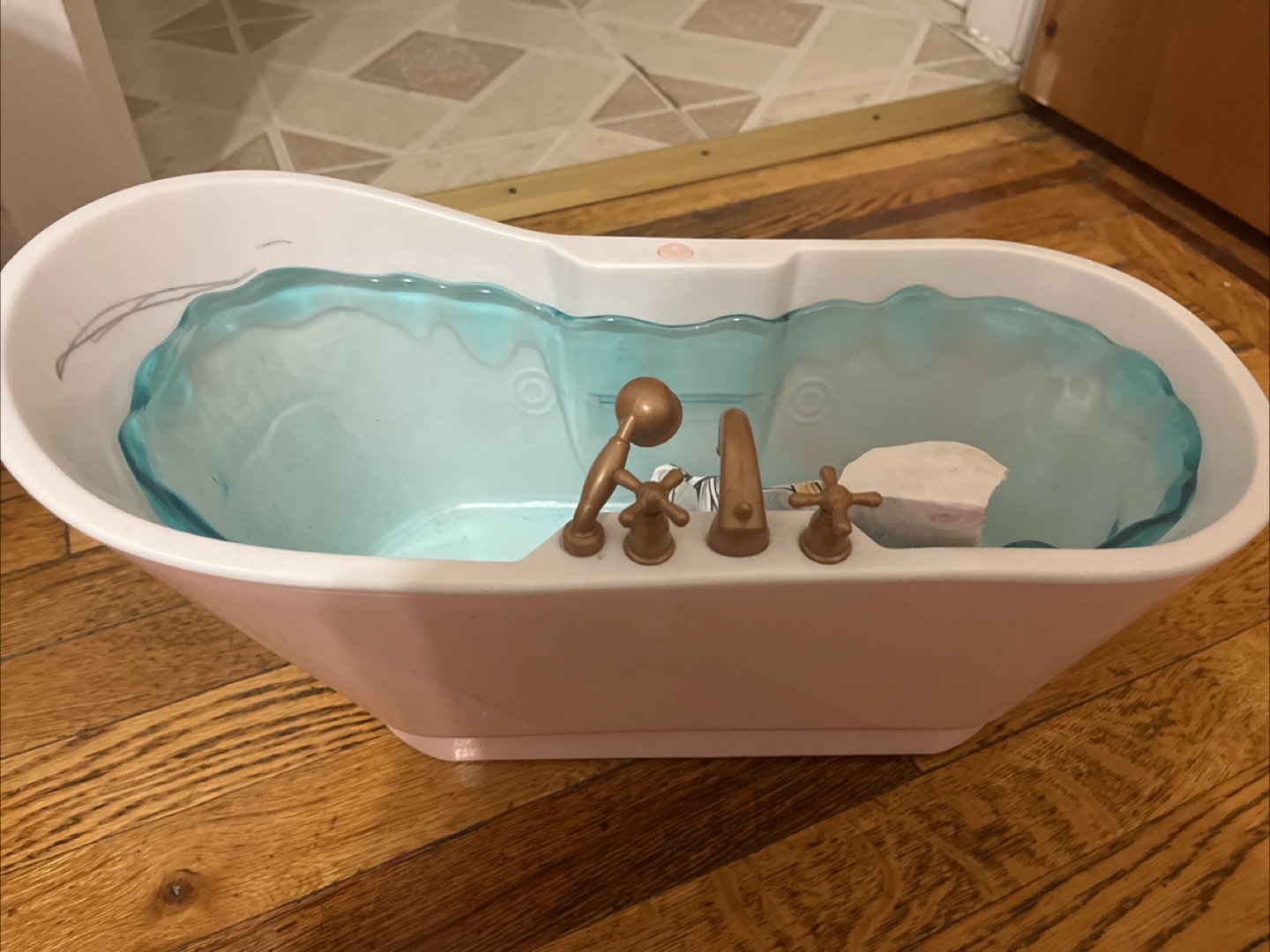 My Life As Pink Bathtub for 18" Dolls