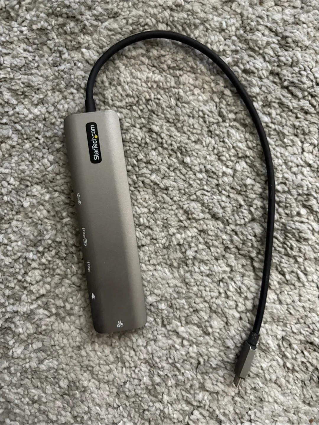 USB-C Multiport Adapter thumbnail