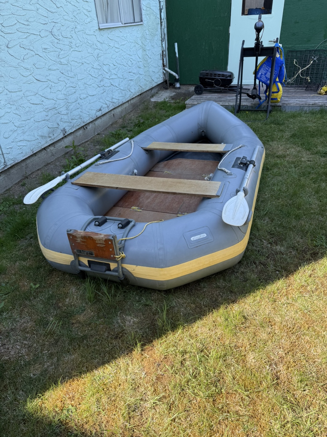 Achilles Inflatable Boat w/ Minn Kota Endura 30 Motor - photo 2
