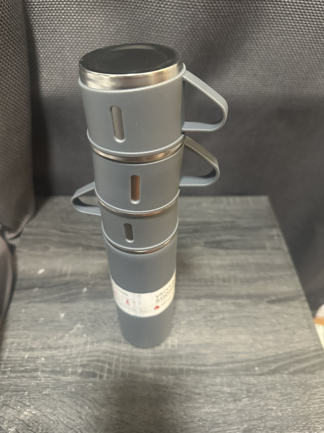 Vacuum Bottle 500ml with Cups - Keeps Hot/Cold - photo 3