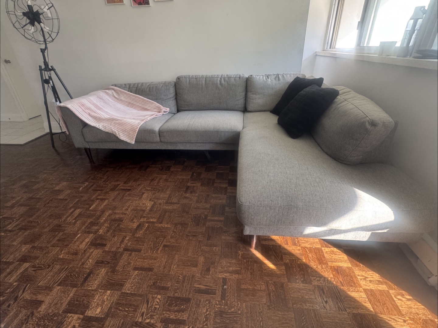 Free Grey Sectional Sofa from structu - photo 2
