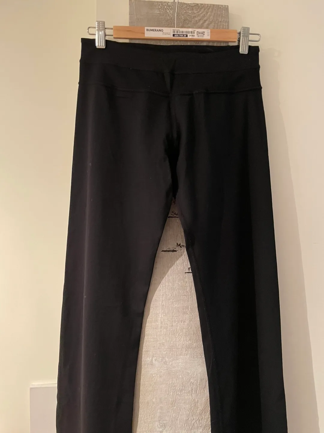 Lululemon Black Pants - Size 4 image indicator(3)