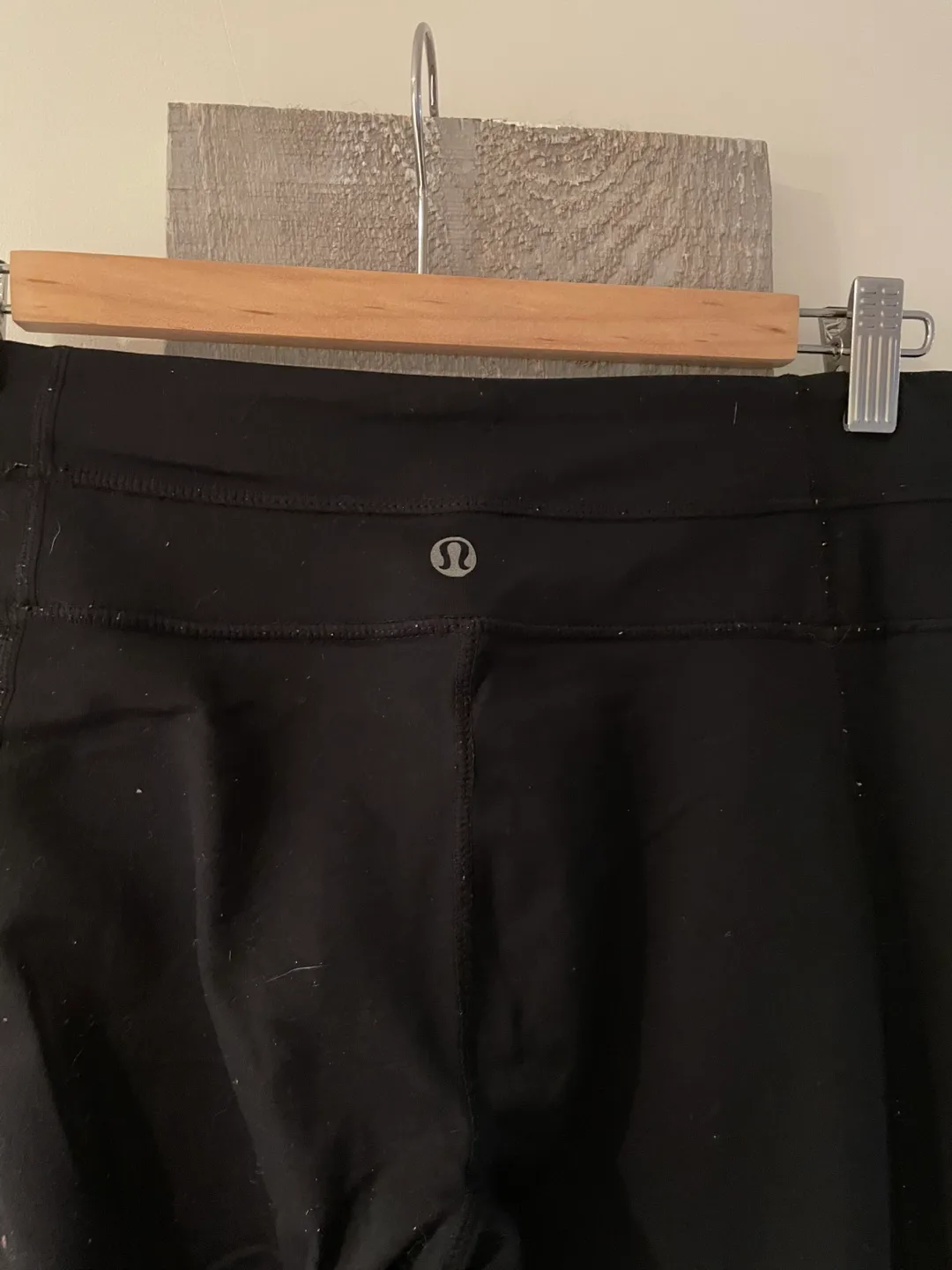 Lululemon Black Pants - Size 4 image indicator(2)