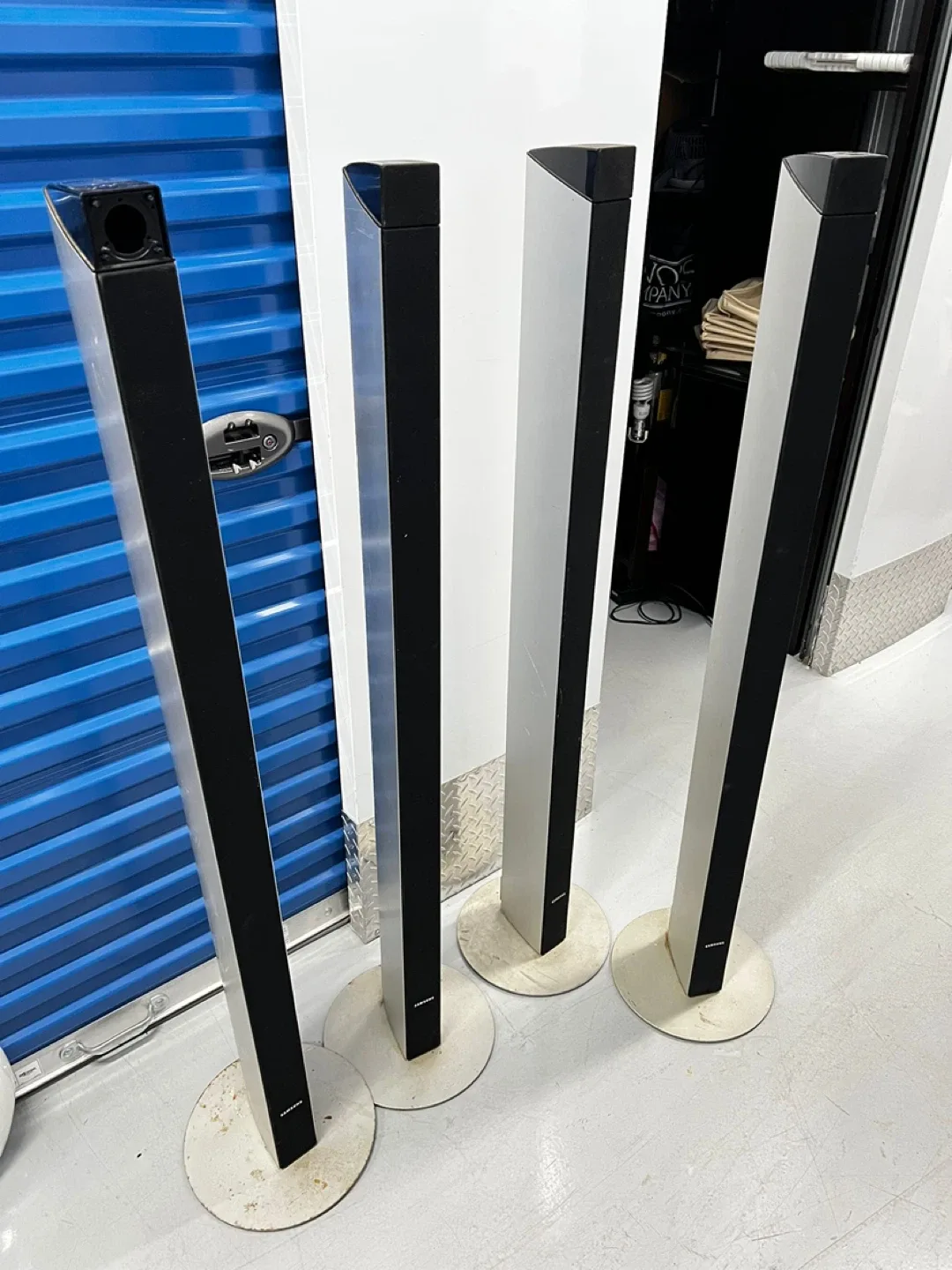 Samsung Tower Speakers - Set of 4 thumbnail