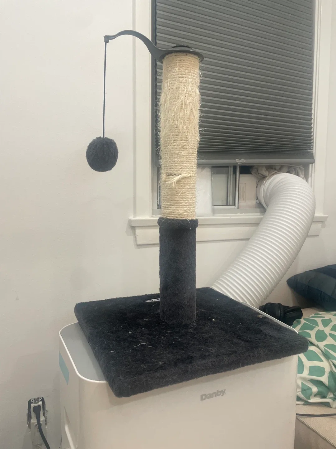 Cat Scratching Post with Toy image indicator(2)