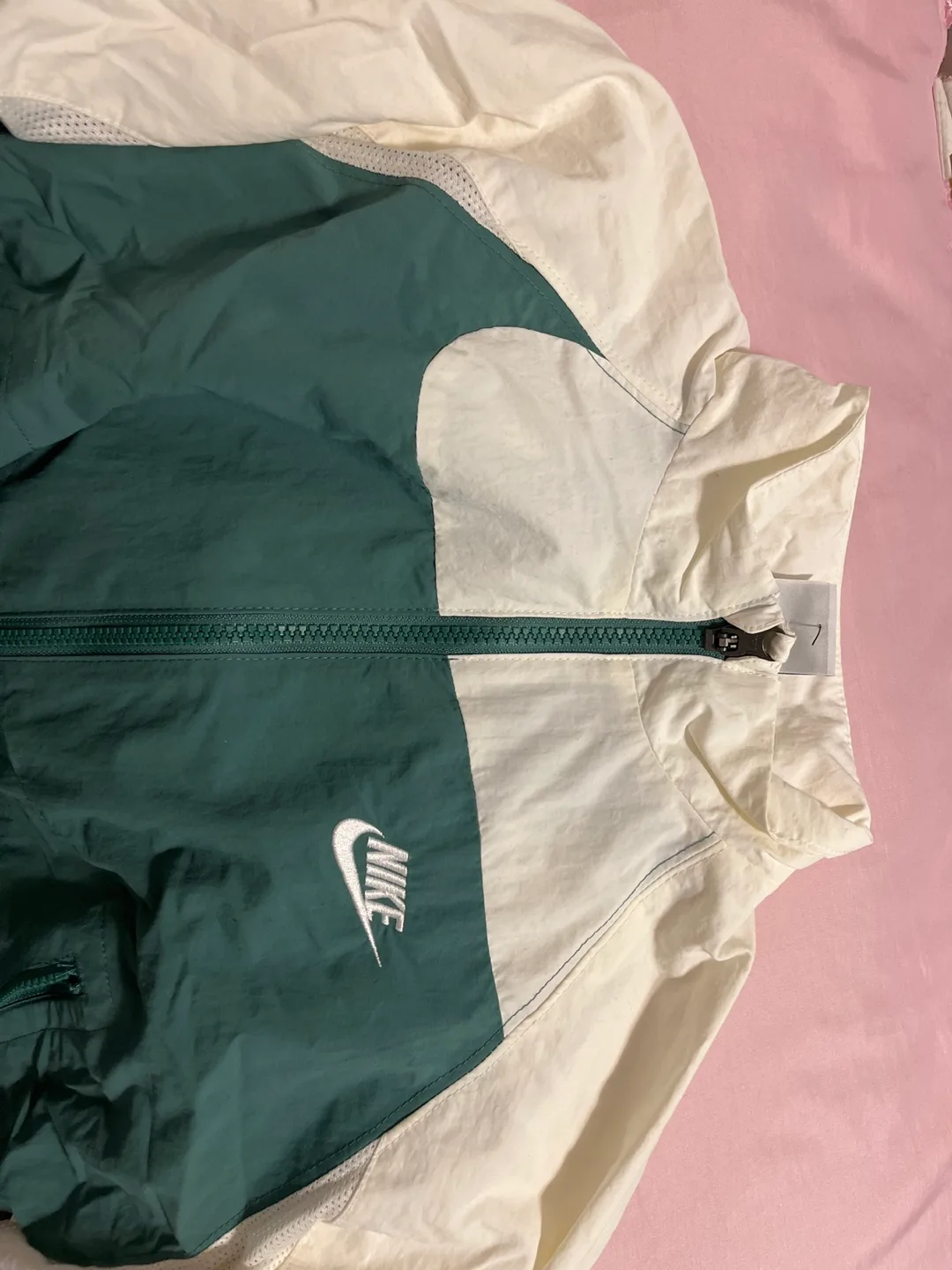 Nike Windbreaker Jacket - Size M image indicator(4)