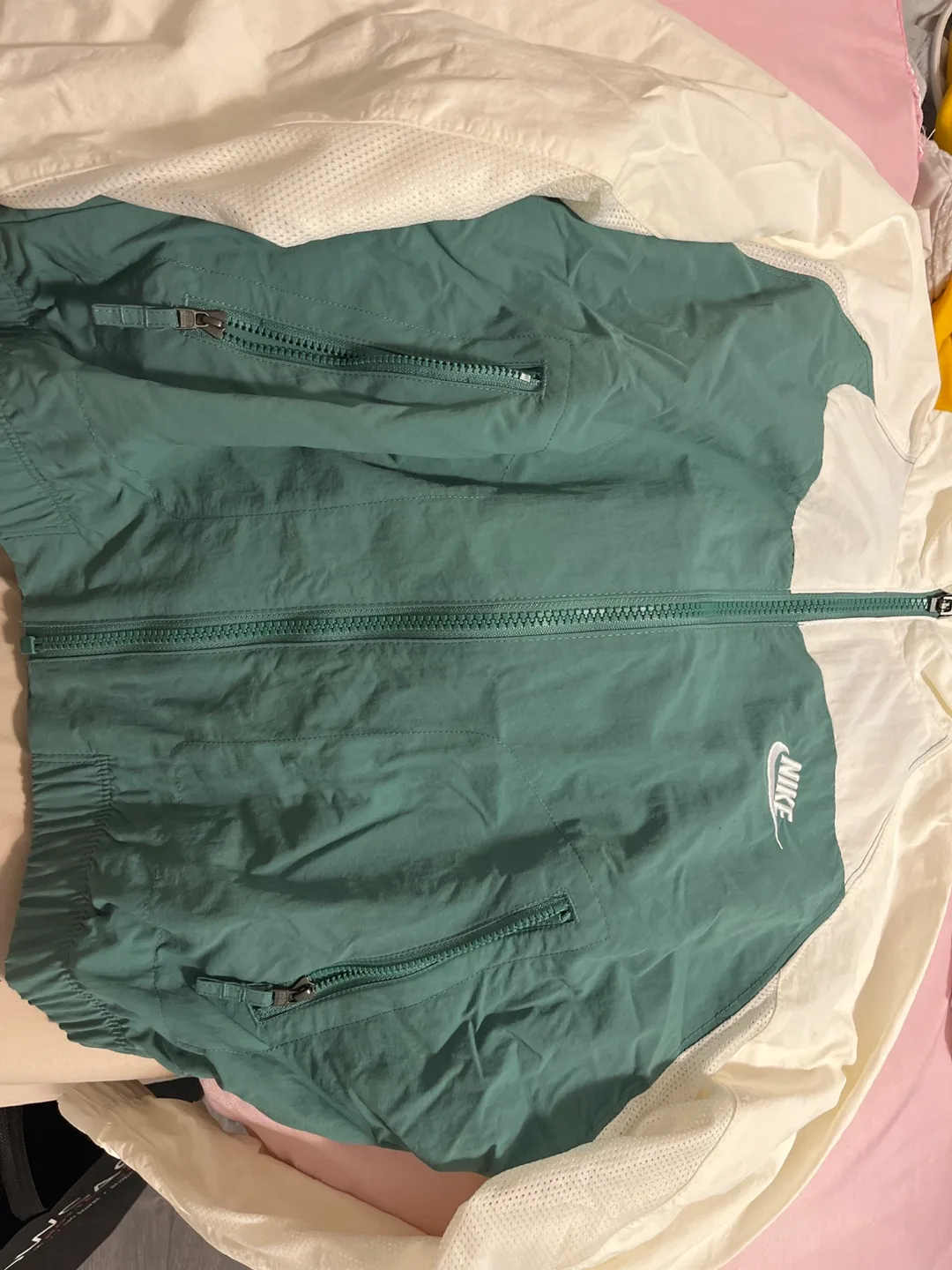 Nike Windbreaker Jacket - Size M image indicator(3)