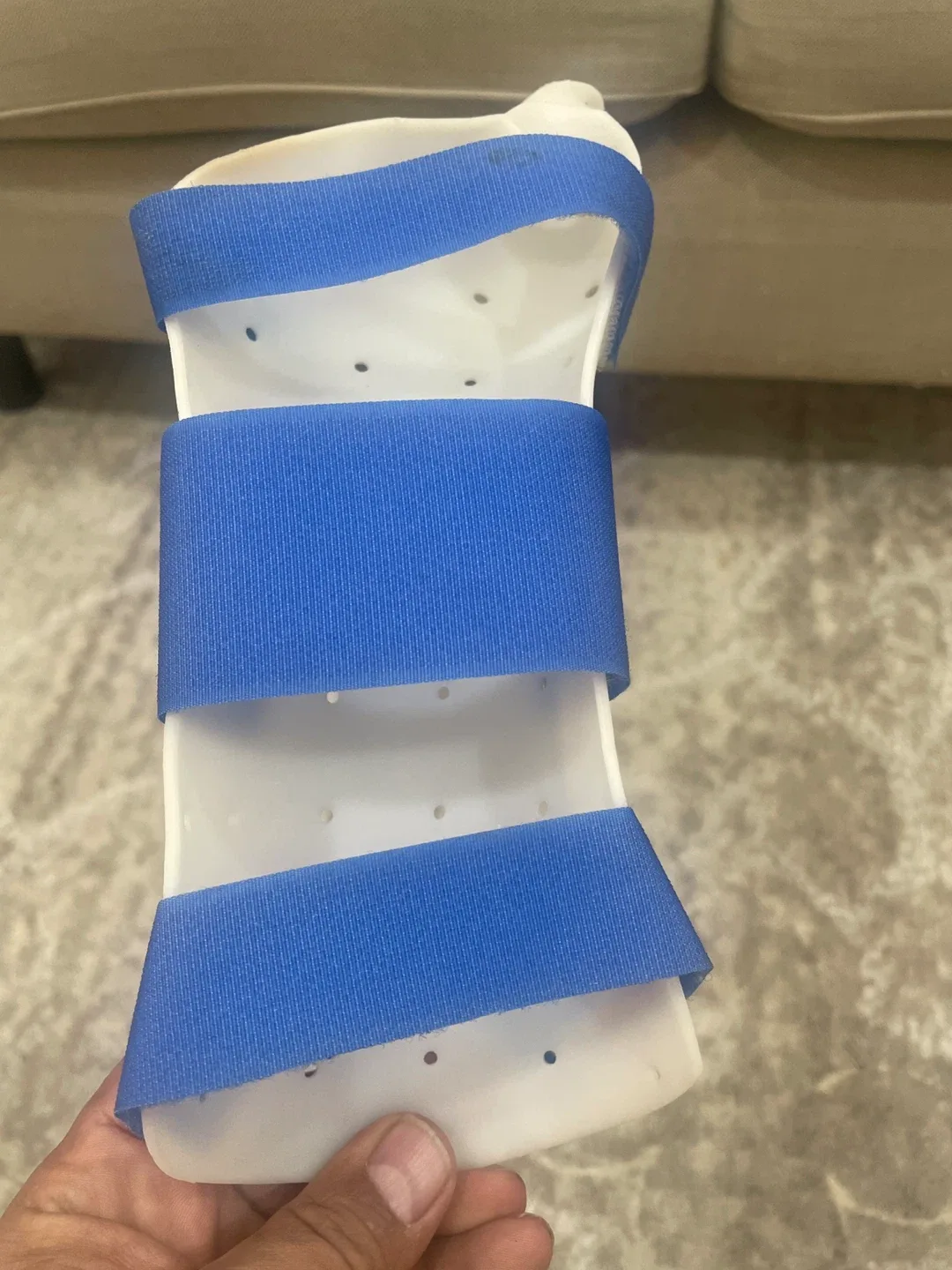 Wrist Splint image indicator(2)