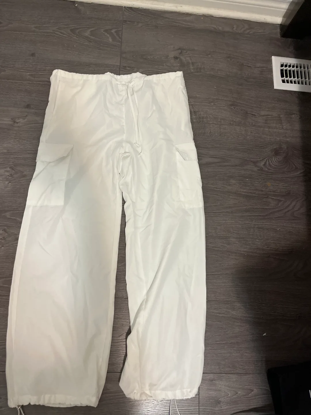 3 coloured parachute pants image indicator(4)