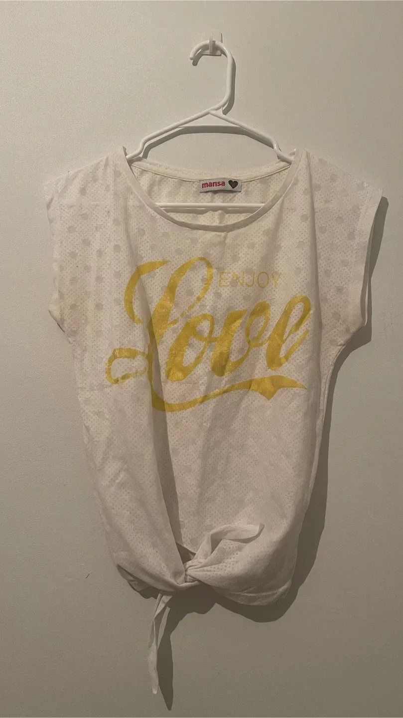 White Tshirt - small thumbnail