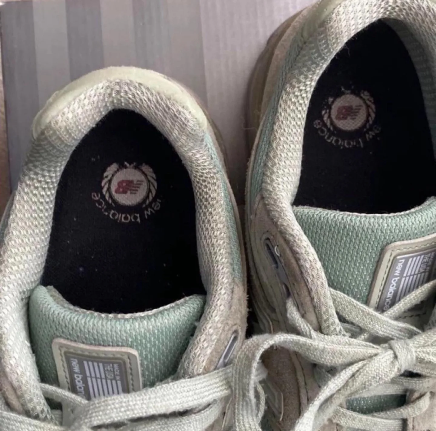 New Balance 990v4 Sea Salt, Size US 7.5 image indicator(2)