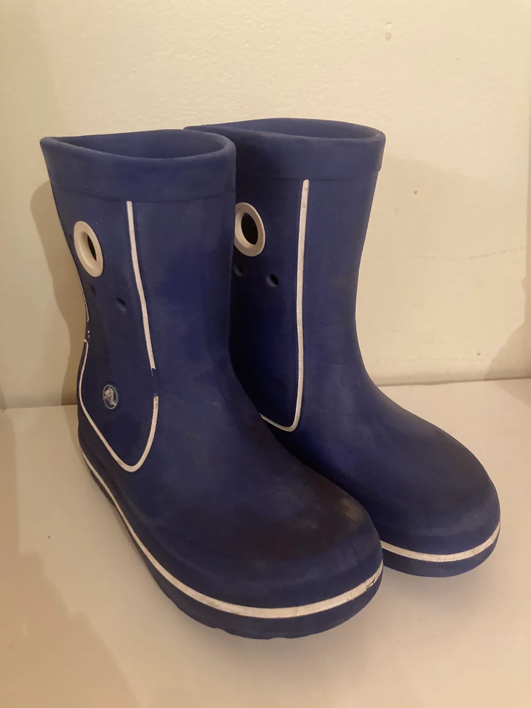 Crocs Kids' Handle Rain Boots, Size J2 image indicator(2)