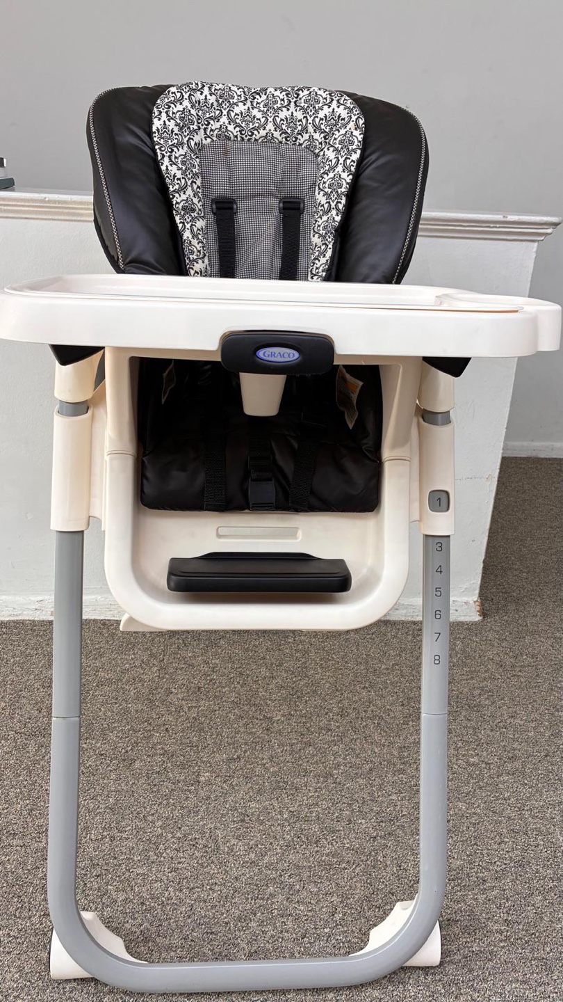 Graco High Chair - Black & White - photo 5