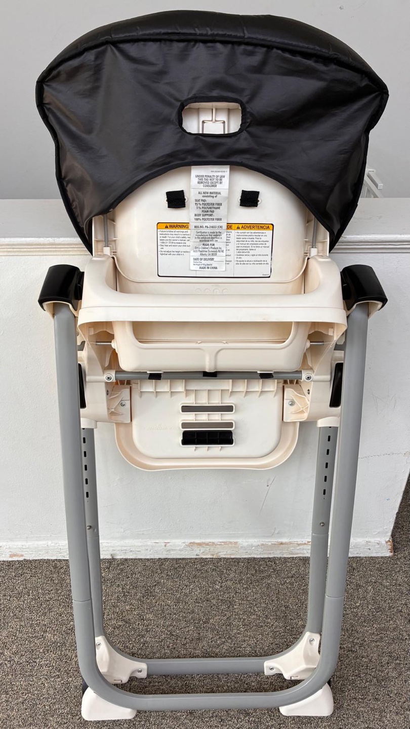 Graco High Chair - Black & White - photo 4