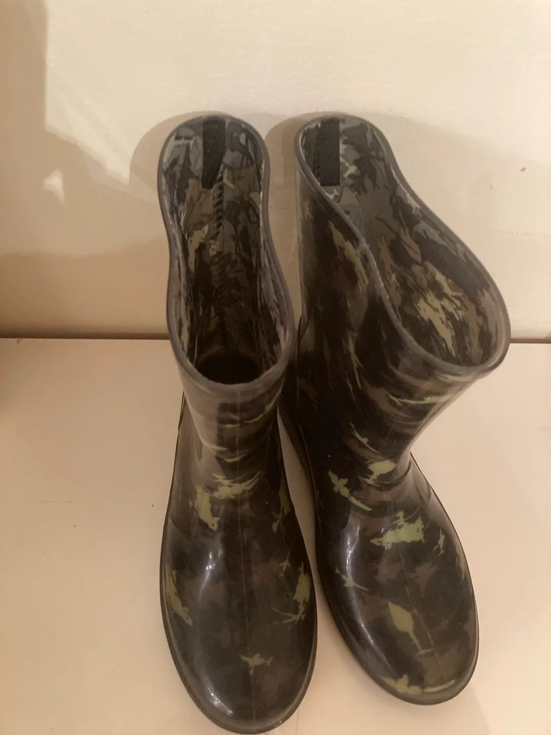 Camouflage Rain Boots size Youth 1 image indicator(2)