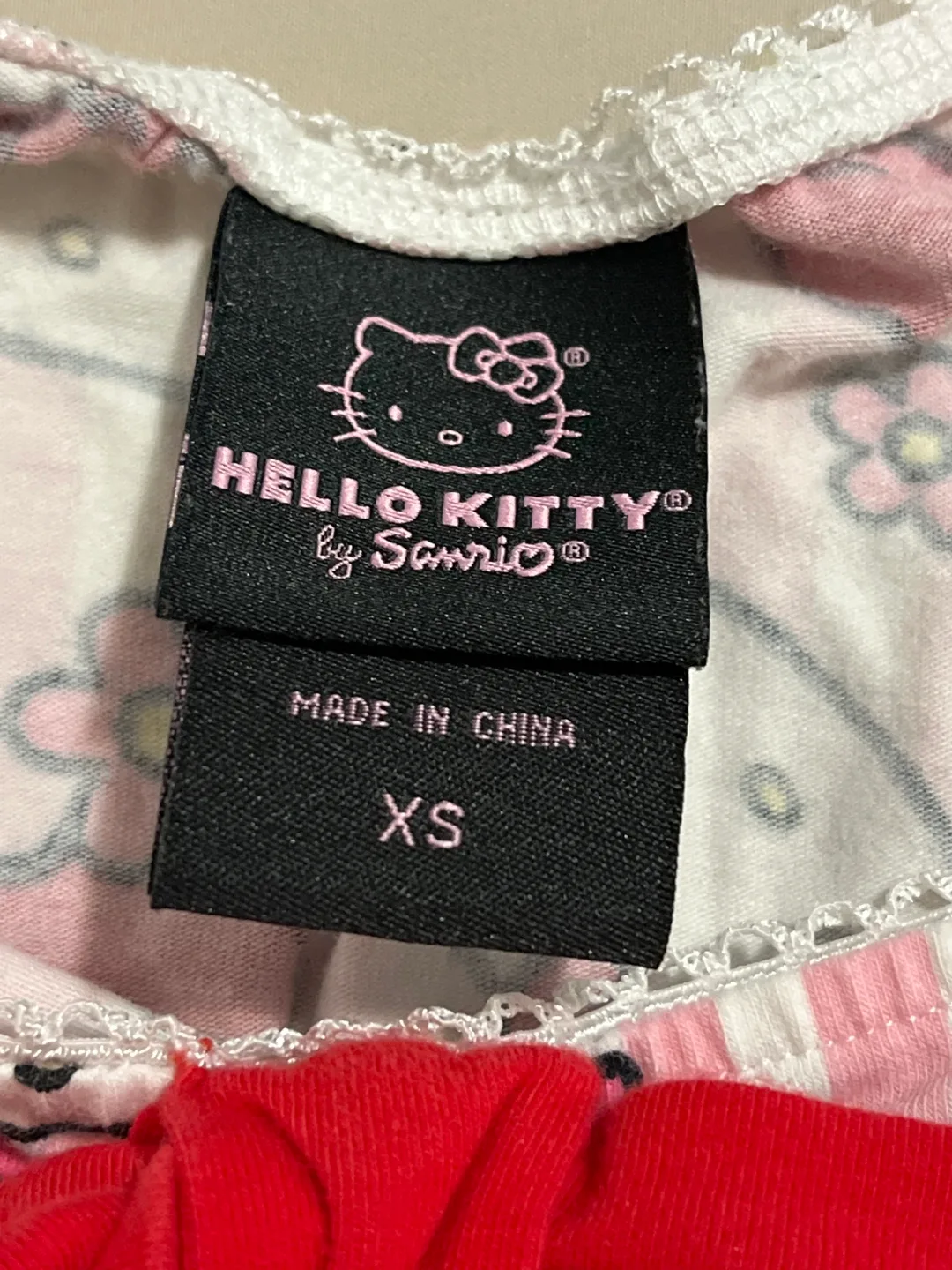 Hello Kitty by Sanrio XS Top image indicator(2)