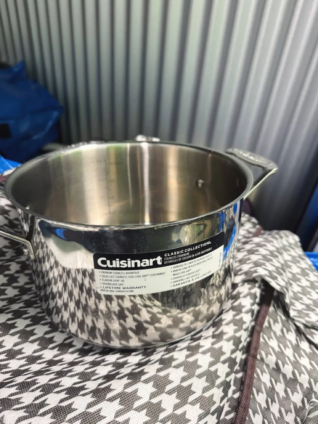 Cuisinart Stainless Steel Pot with Lid (4L) thumbnail