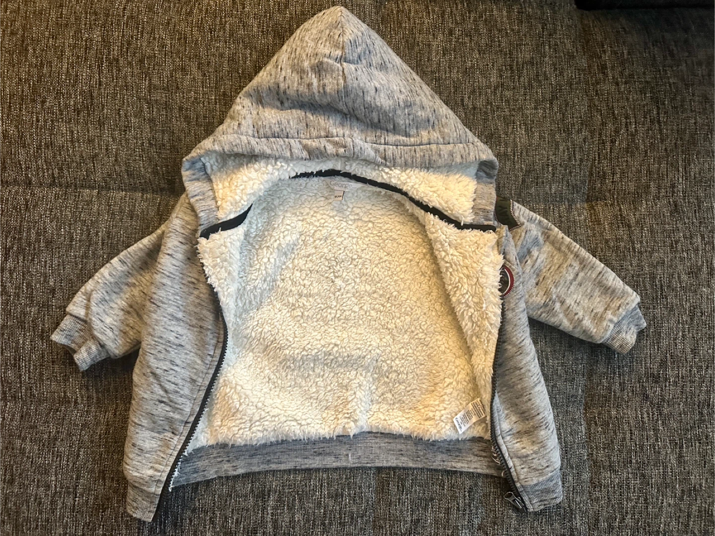 George Baby Hoodie - Size 18-24M - photo 3