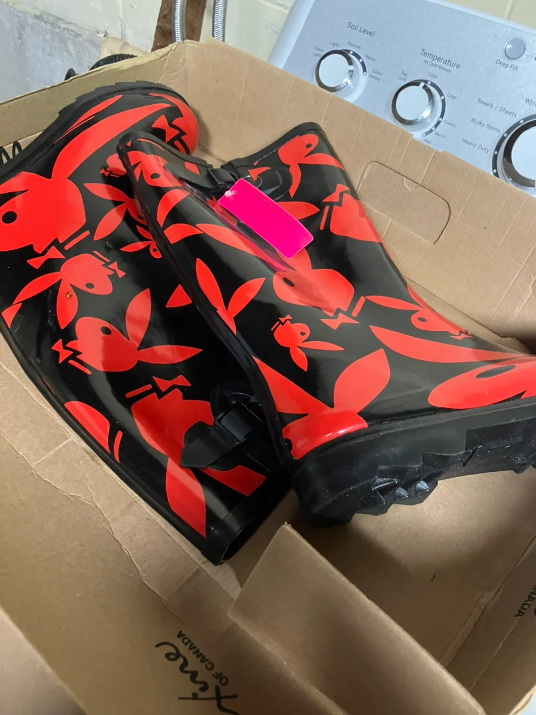 Maxine of Canada Rain Boots, Size 10 image indicator(2)