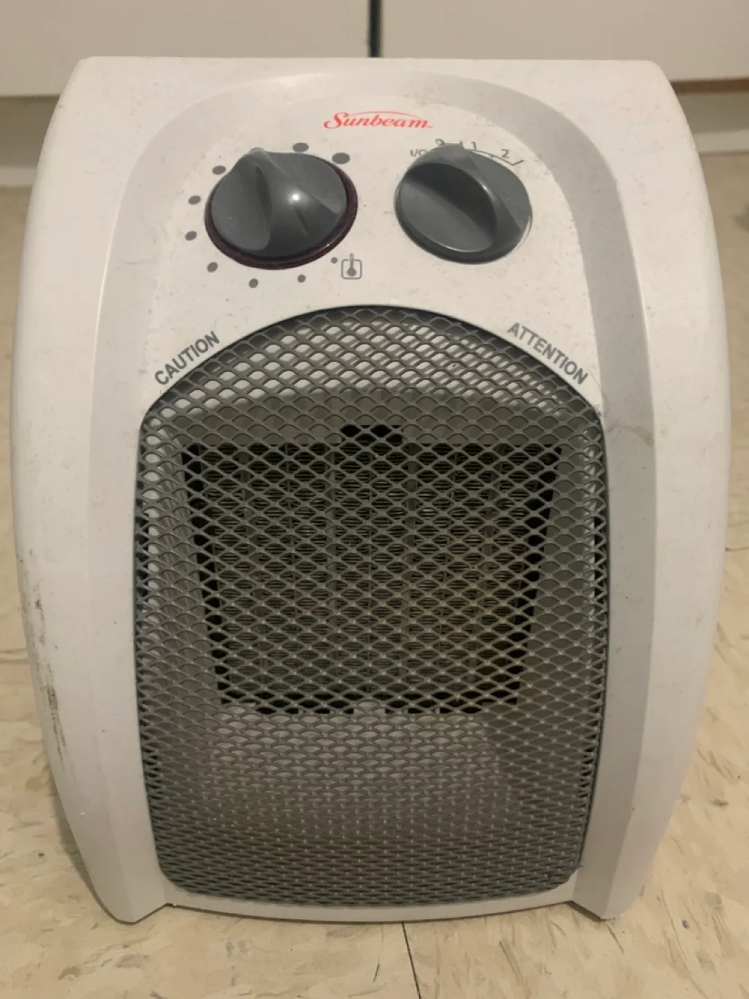 Sunbeam Portable Space Heater thumbnail