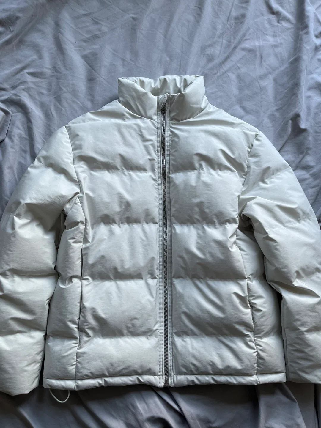 H&M Regular Fit Puffer Jacket - Size M thumbnail