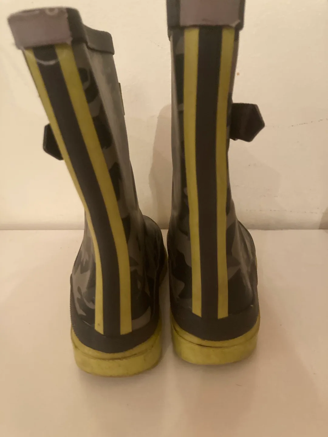 Joules Camo kids rubber Rain Boots - Size 11 US image indicator(5)