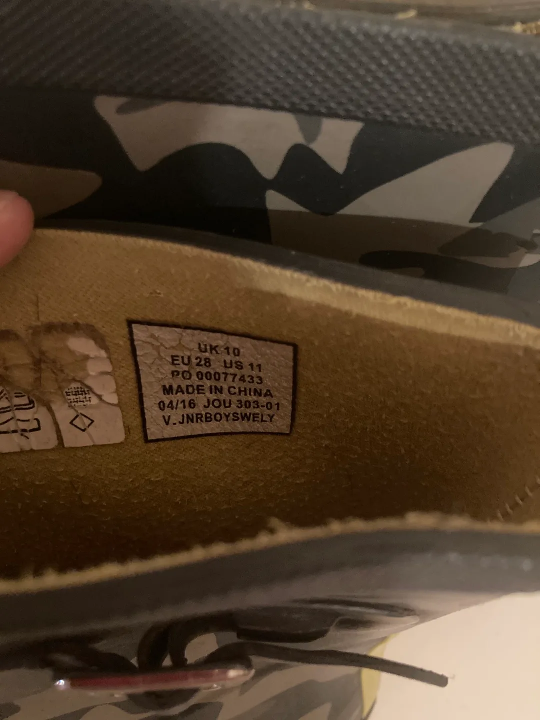 Joules Camo kids rubber Rain Boots - Size 11 US image indicator(4)