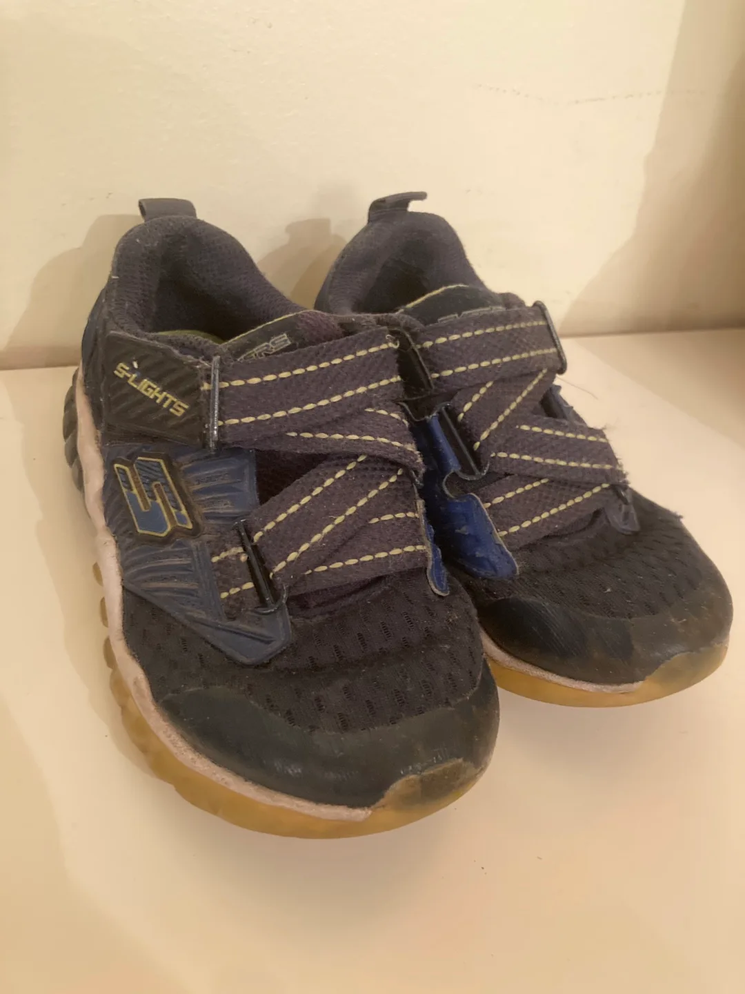 Skechers S-Lights Size 11.5 Kids Sneakers thumbnail