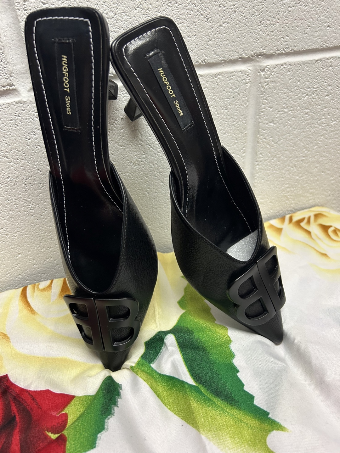 HUGFOOT Shoes Black Mules - Size 38 - photo 2