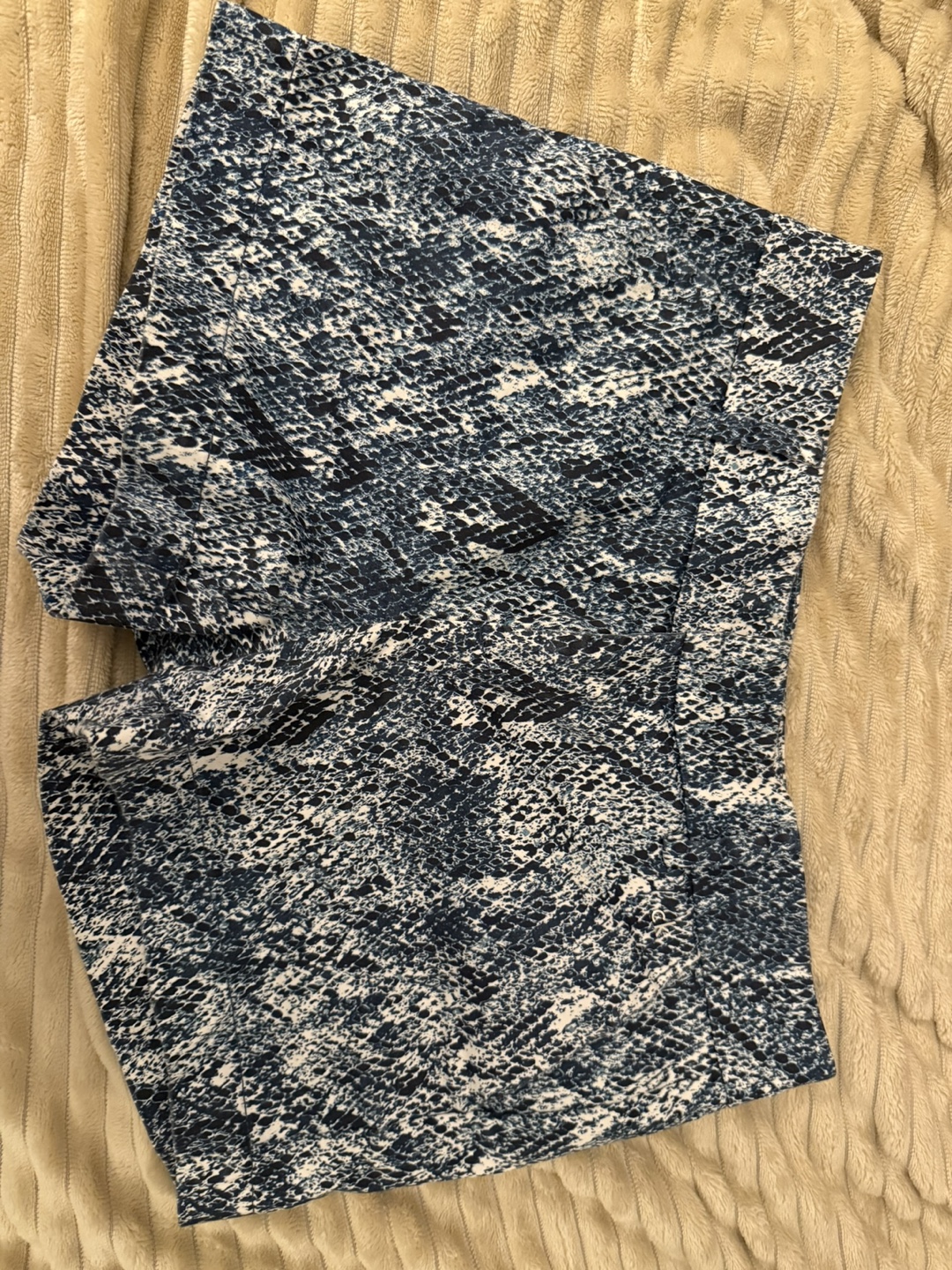 Calvin Klein Blue Patterned Shorts - Size 0 - photo 2