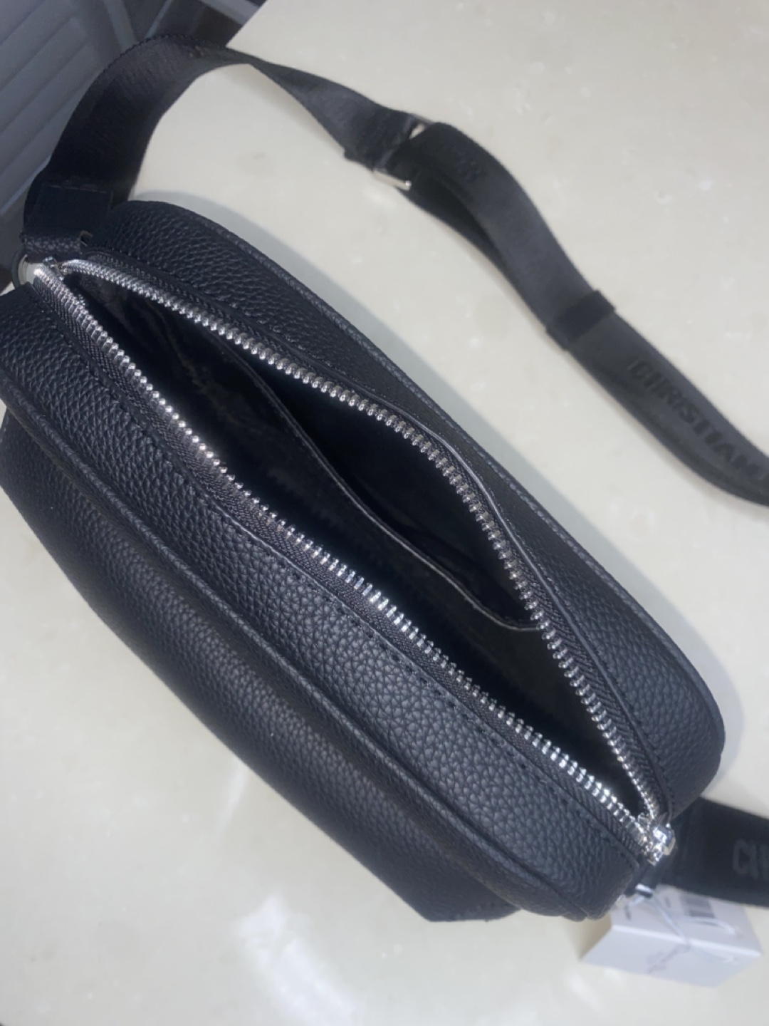CD Rider 2.0 Zipped Messenger Bag (NEGOTIABLE) - photo 5