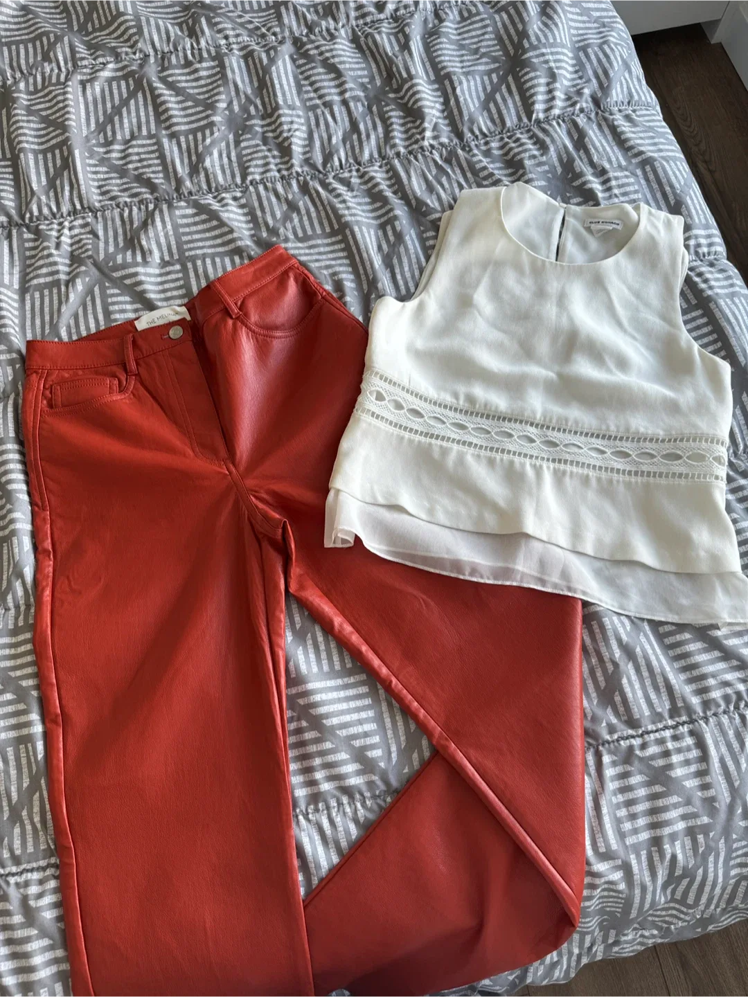Wilfred The Melina Pant - club Monaco top image indicator(2)